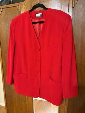 DKNY Donna Karan New York Women’s Red Tailored Button Jacket Blazer, 14